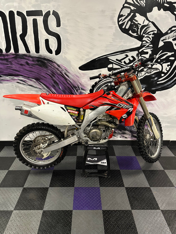 2003 Honda CRF450R Dirt Bike