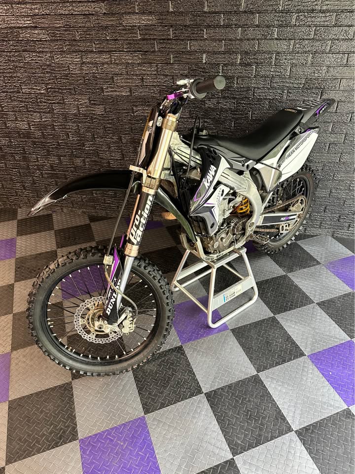2006 Kawasaki KX450F Dirt Bike