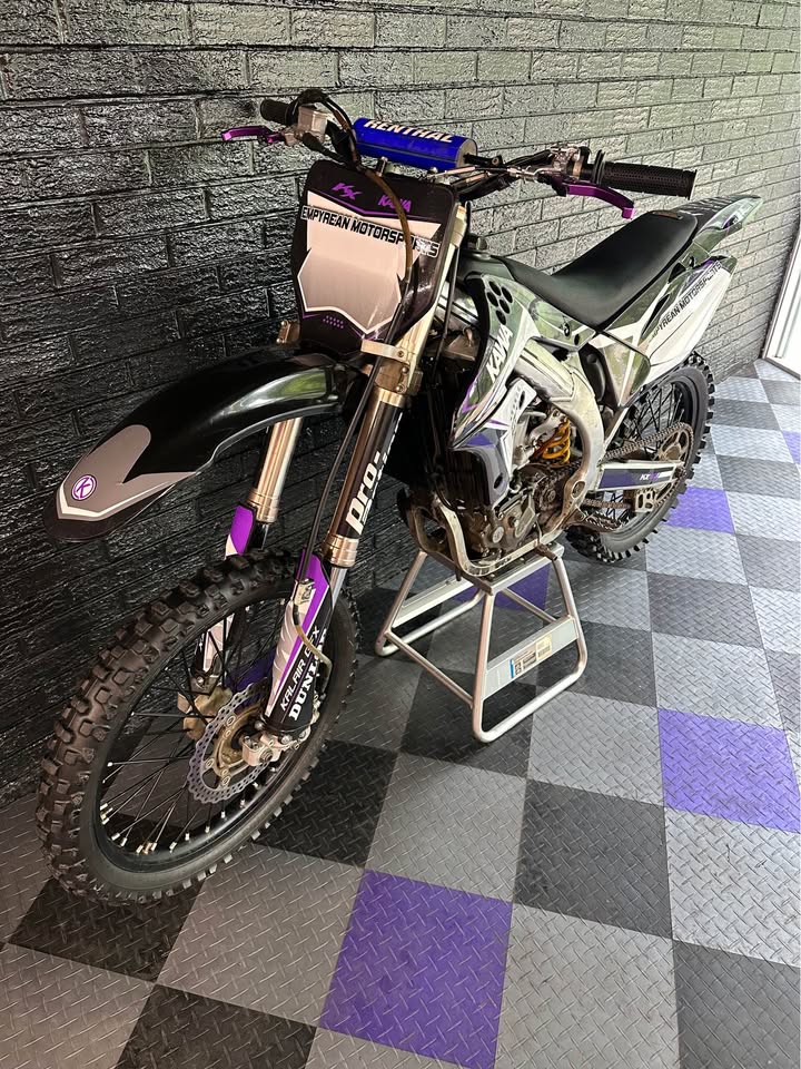 2006 Kawasaki KX450F Dirt Bike