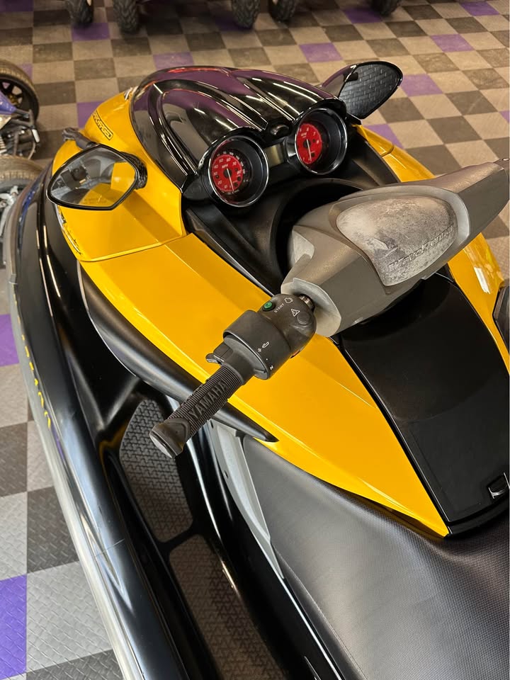 2010 Yamaha Waverunner SHO - Supercharged PWC Jet Ski