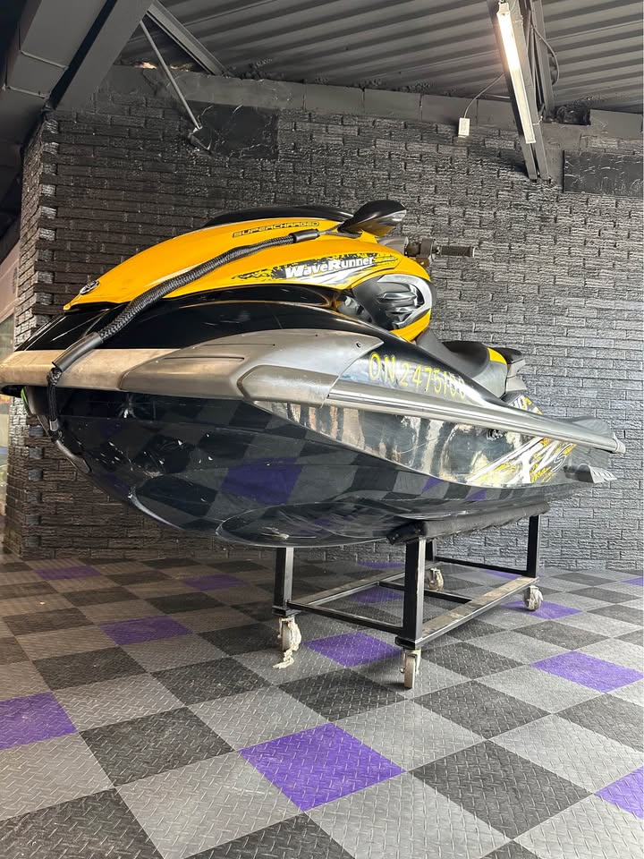 2010 Yamaha Waverunner SHO - Supercharged PWC Jet Ski
