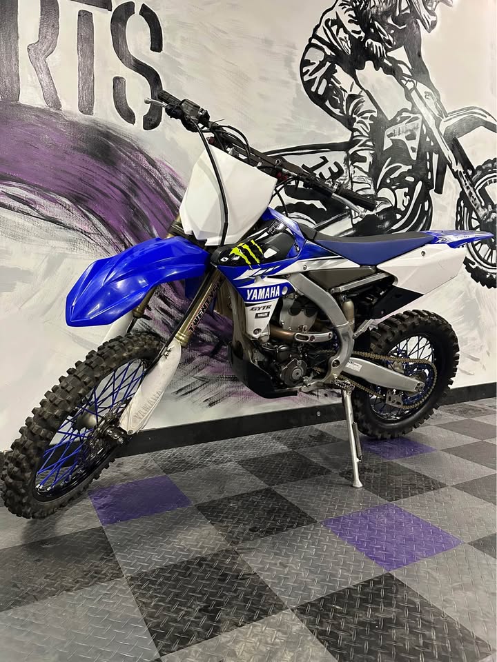 2017 Yamaha YZ250FX Dirt Bike