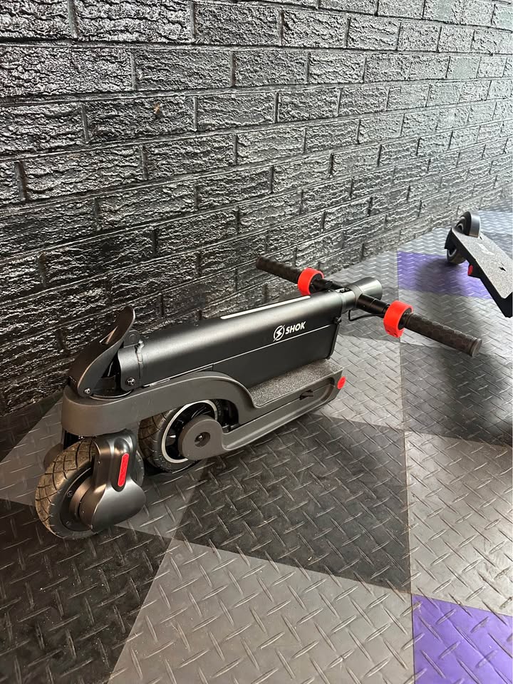 2026 SHOK Electron Foldable Electric Scooter + Backpack - Brand New