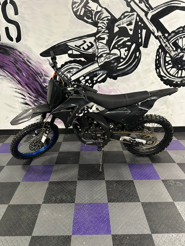 2018 Apollo DB-36 250cc Dirt Bike