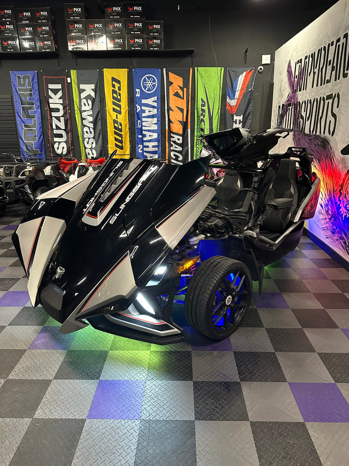 2017 Polaris Slingshot SLR + OEM Roof