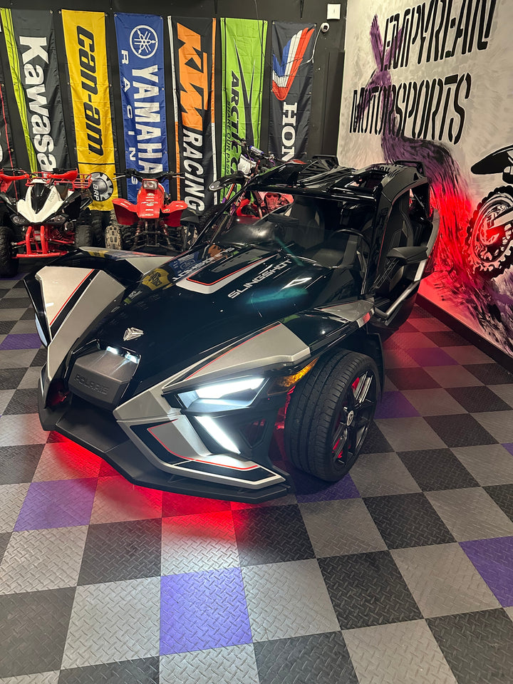 2017 Polaris Slingshot SLR + OEM Roof