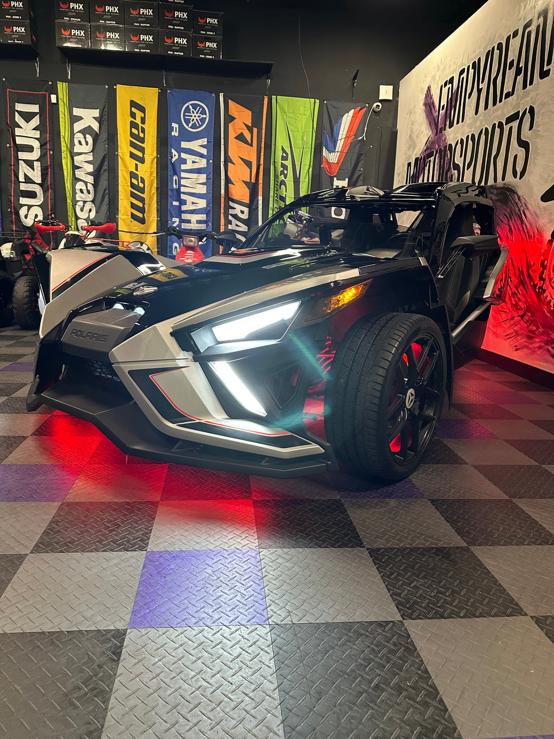 2017 Polaris Slingshot SLR + OEM Roof