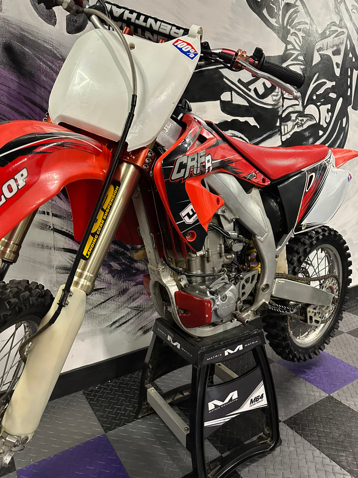 2003 Honda CRF450R Dirt Bike