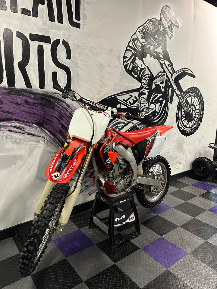 2003 Honda CRF450R Dirt Bike
