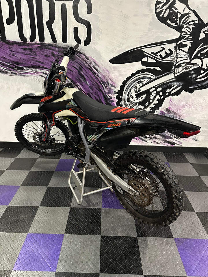 2024 Evoque VQ-250RL Dirt Bike