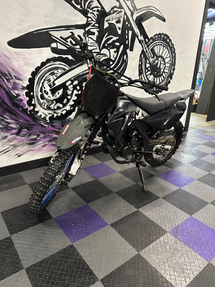 2018 Apollo DB-36 250cc Dirt Bike